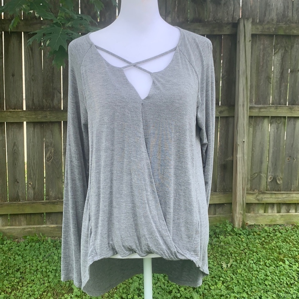 WHBM Gray Hi-Lo Long Sleeved Shirt